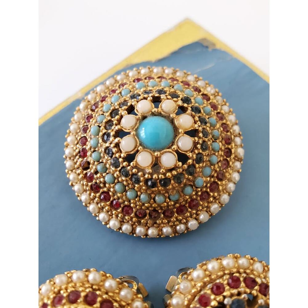 Vintage Art Designer Multicolor & Faux Pearl Dome Brooch and Clip On Earring Set - Picture 3 of 8